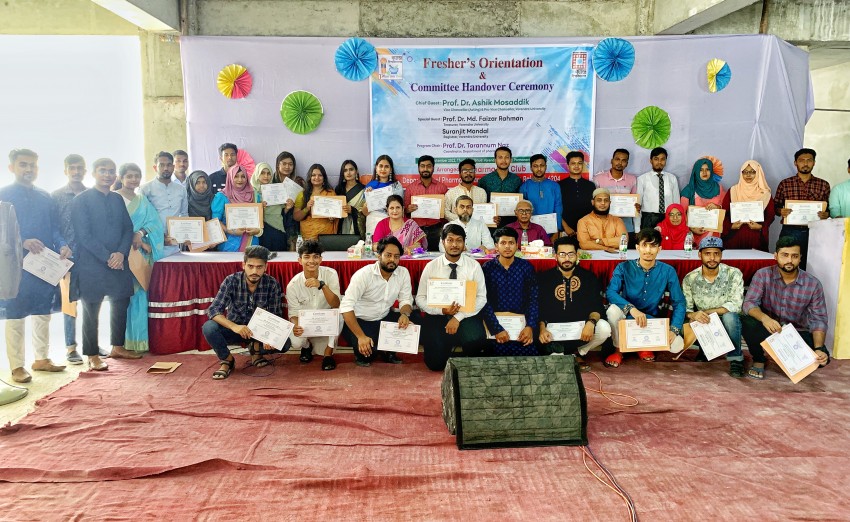 বরেন্দ্র বিশ্ববিদ্যালয়ের ফার্মেসী বিভাগের ২০তম ব্যাচের নবীন বরণ ও ফার্মা বি ক্লাবের দায়িত্ব হস্তান্তর অনুষ্ঠান।