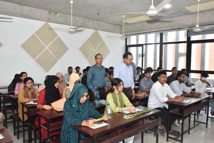 বরেন্দ্র বিশ্ববিদ্যালয়ে সামার ২০২৫  সেশনের ভর্তি পরীক্ষা অনুষ্ঠিত