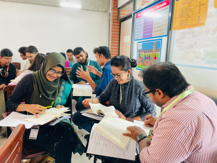 IQAC আয়োজিত “Aligning CLOs with Bloom's Taxonomy: The Art of Questioning” শীর্ষক প্রশিক্ষণ কর্মশালা অনুষ্ঠিত