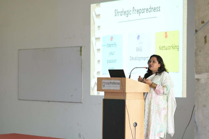 বরেন্দ্র বিশ্ববিদ্যালয়ে  “আইএনজিওতে ক্যারিয়ারের  সুযোগ ও প্রস্তুতি“  বিষয়ক সেমিনার অনুষ্ঠিত
